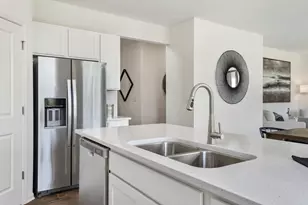 988 Sapphire Ln, Montgomery, IL 60538 - Photo 6