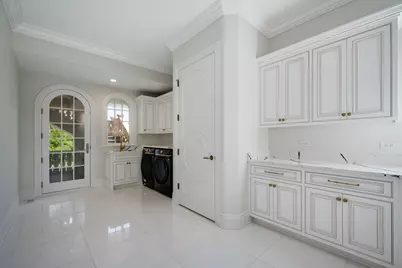 6413 S County Line Road, Burr Ridge, IL 60527 - Photo 60