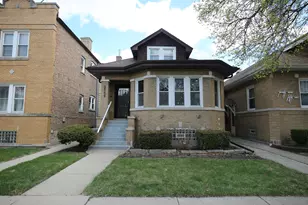 2955 N Lotus Ave, Chicago, IL 60641 - Photo 1