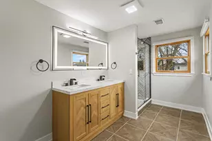 538 N Broadway Ave, Park Ridge, IL 60068 - Photo 18