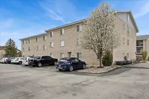 9130 W 95th St, Hickory Hills, IL 60457 - Photo 20