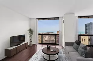 4343 N Clarendon Ave, Chicago, IL 60613 - Photo 4