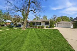 18131 Loomis Ave, Homewood, IL 60430 - Photo 2