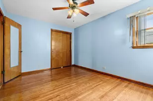 3855 W 58th Pl, Chicago, IL 60629 - Photo 12