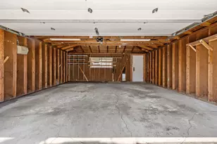 3855 W 58th Pl, Chicago, IL 60629 - Photo 4