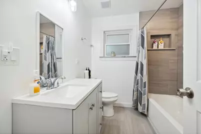 5565 W Gladys Avenue #2, Chicago, IL 60644 - Photo 8