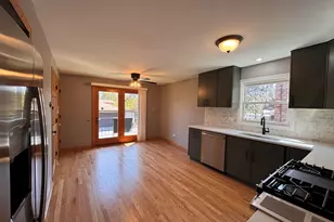 7819 Garden Ln, Justice, IL 60458 - Photo 4