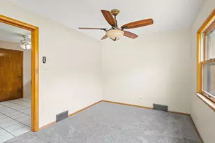 [Address not provided], Rockford, IL 61107 - Photo 10