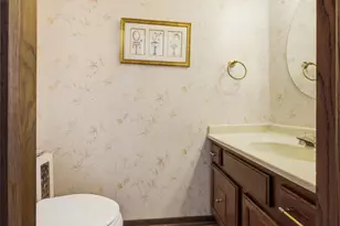 1641 Missouri Dr, Elk Grove Village, IL 60007 - Photo 16