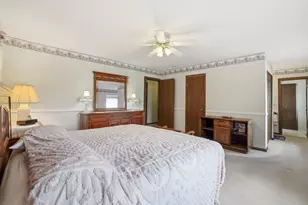 1641 Missouri Dr, Elk Grove Village, IL 60007 - Photo 18