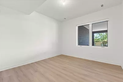 1801 W Grand Avenue #401, Chicago, IL 60622 - Photo 6