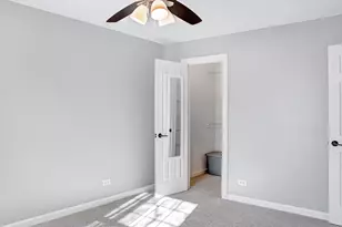136 Wolcott Ct, Schaumburg, IL 60193 - Photo 14