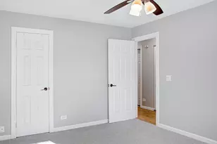 136 Wolcott Ct, Schaumburg, IL 60193 - Photo 16
