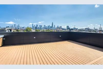 1801 W Grand Avenue #402, Chicago, IL 60622 - Photo 10