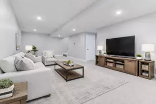 9 Brookstone Cir, Bloomington, IL 61704 - Photo 36