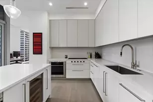 403 N Wabash Ave, Chicago, IL 60611 - Photo 12