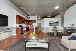 1069 W 14th Pl, Chicago, IL 60608 - Photo 4