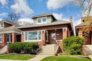 5814 N Sacramento Ave, Chicago, IL 60659 - Photo 2