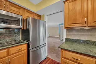 2434 Erskine Rd, Joliet, IL 60433 - Photo 6