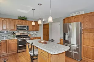 9219 Greenwood Dr, Tinley Park, IL 60487 - Photo 10