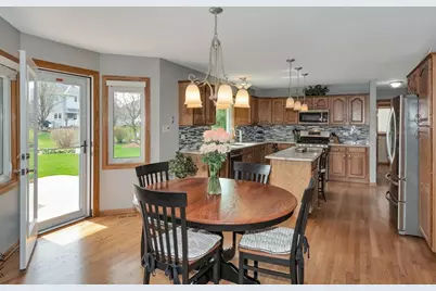 9219 Greenwood Drive, Tinley Park, IL 60487 - Photo 4