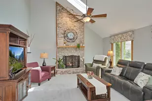 9219 Greenwood Dr, Tinley Park, IL 60487 - Photo 8