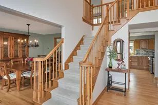 9219 Greenwood Dr, Tinley Park, IL 60487 - Photo 2