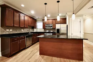 5528 S Indiana Ave, Chicago, IL 60637 - Photo 2