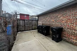 735 N Hamlin Ave, Chicago, IL 60624 - Photo 22