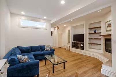 1643 W Julian Street, Chicago, IL 60622 - Photo 8
