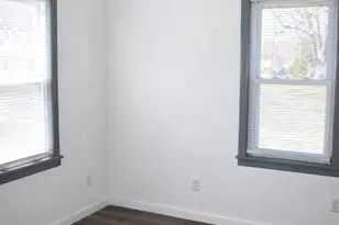 912 W 16th St, Sterling, IL 61081 - Photo 8