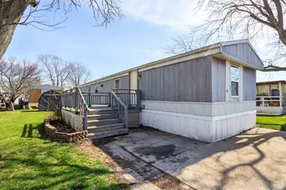 4809 W Windsor Road #D18, Champaign, IL 61822 - Photo 2