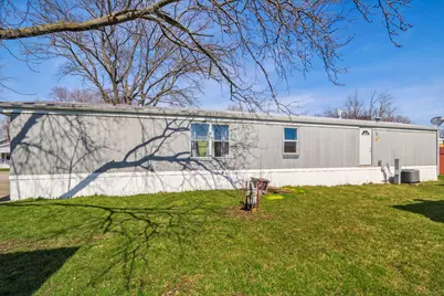 4809 W Windsor Road #D18, Champaign, IL 61822 - Photo 4