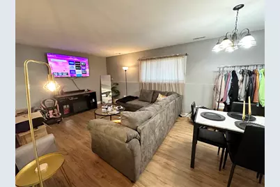 2390 Bicentennial Avenue #4, Crest Hill, IL 60403 - Photo 4