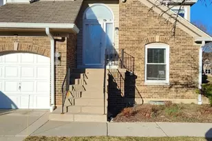 [Address not provided], Buffalo Grove, IL 60089 - Photo 2