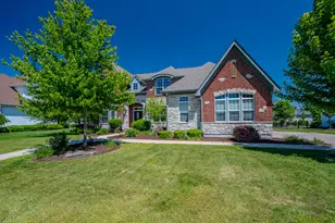 4544 Shumard Ln, Naperville, IL 60564 - Photo 2