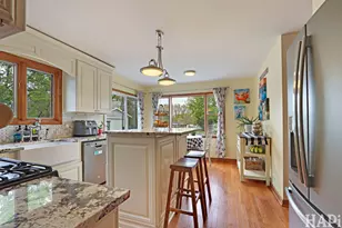 10N775 Muirhead Rd, Elgin, IL 60124 - Photo 6