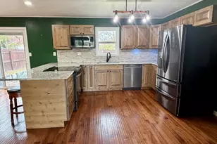 702 S Grant St, Clifton, IL 61727 - Photo 12