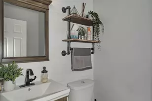 1066 N 129th Infantry Dr, Joliet, IL 60435 - Photo 14