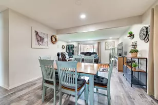 162 Braintree Dr, Bloomingdale, IL 60108 - Photo 8