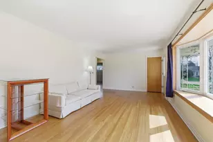 700 Ford Ave, Elgin, IL 60120 - Photo 4