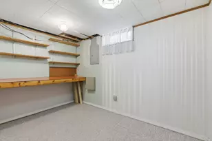 700 Ford Ave, Elgin, IL 60120 - Photo 18