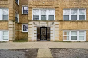 3849 W Ainslie St, Chicago, IL 60625 - Photo 2
