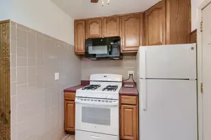 6361 S Lockwood Ave, Chicago, IL 60638 - Photo 8