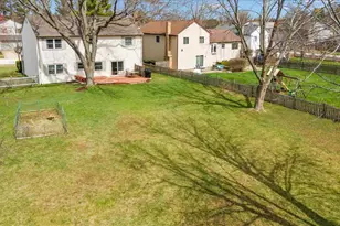 305 Abbey Ln, Vernon Hills, IL 60061 - Photo 34