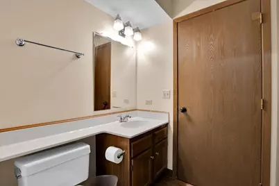 305 Abbey Lane, Vernon Hills, IL 60061 - Photo 14