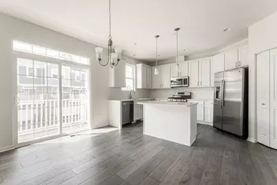 1944 Kingsley Circle, Northbrook, IL 60062 - Photo 2