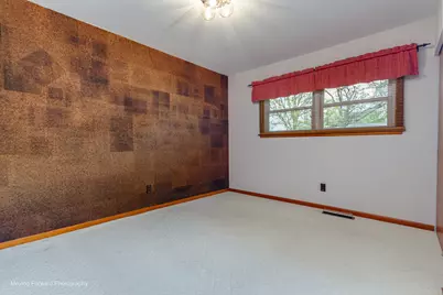 1402 Oakwood Court, McHenry, IL 60050 - Photo 18