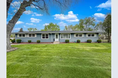1402 Oakwood Court, McHenry, IL 60050 - Photo 1