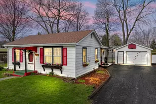 101 Oakleaf Rd, Lake in the Hills, IL 60156 - Photo 18